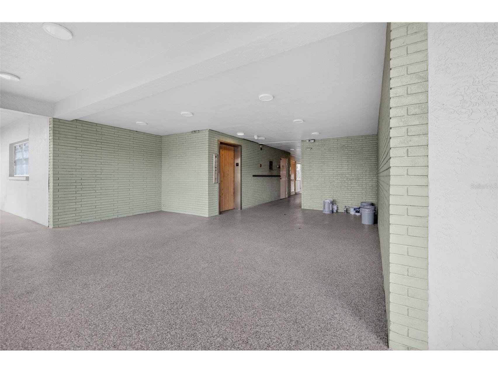 6080 80th Street N #409 Saint Petersburg FL 33709 TB8497726 image24
