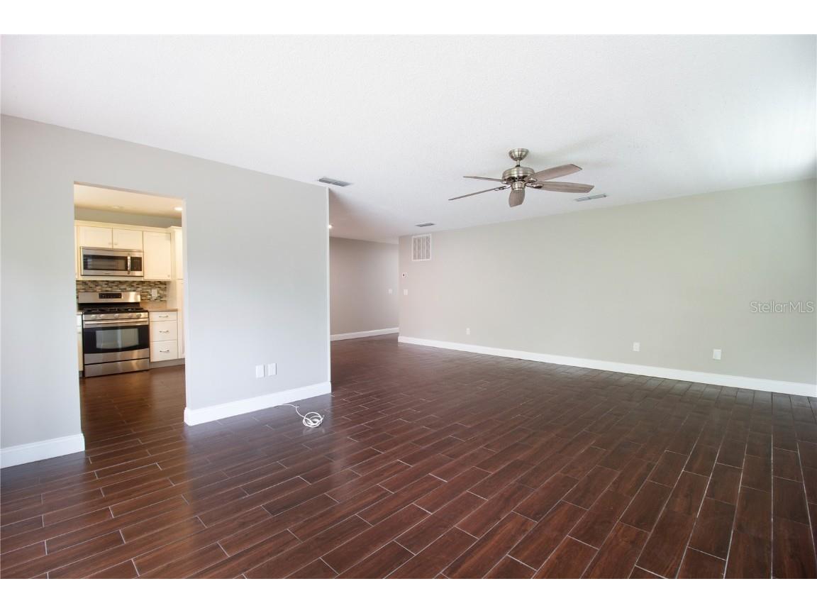 6080 80th Street N #201 Saint Petersburg FL 33709 TB8426343 image10