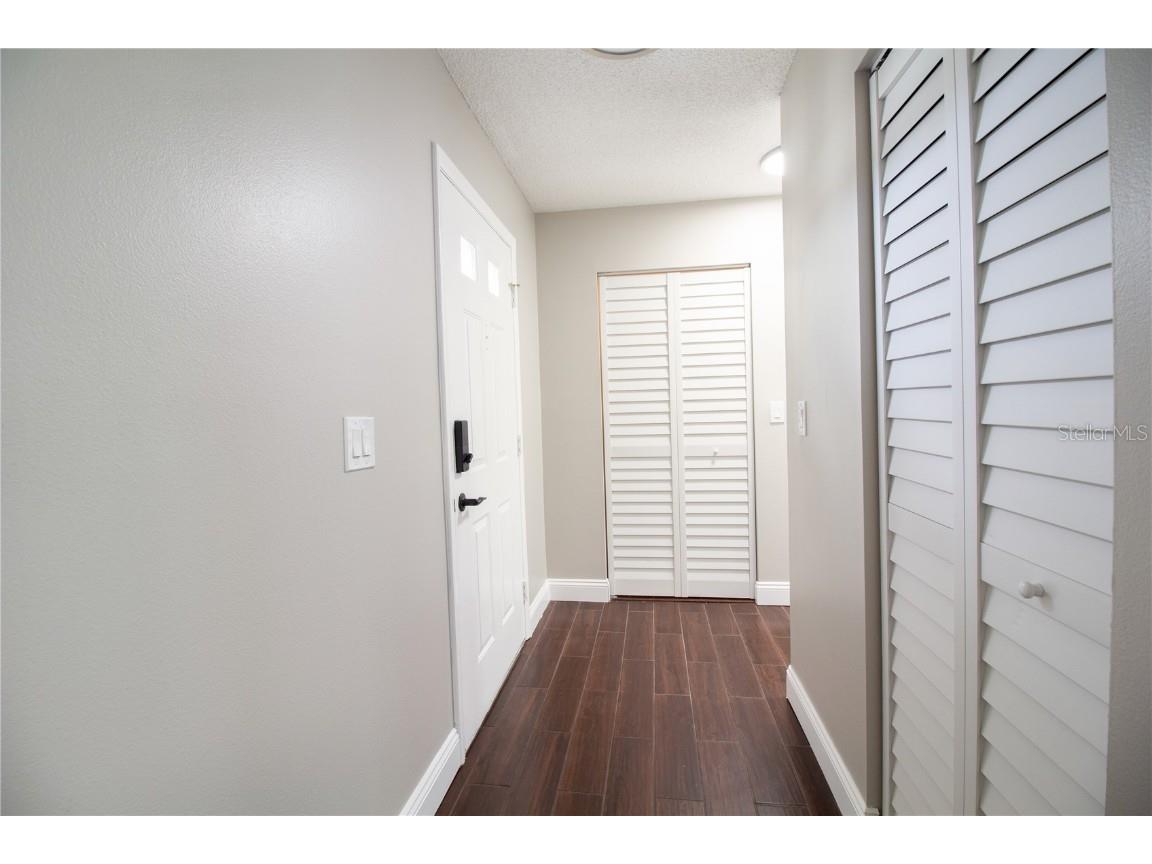 6080 80th Street N #201 Saint Petersburg FL 33709 TB8426343 image16