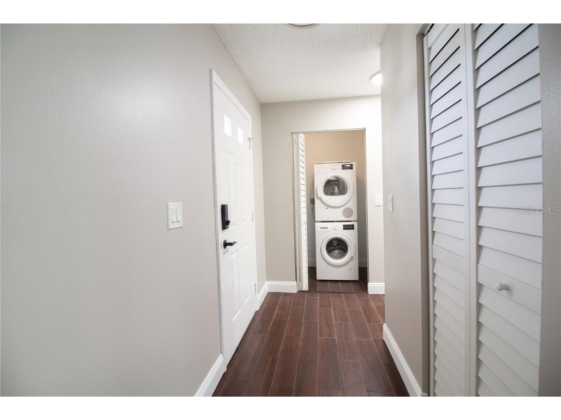 6080 80th Street N #201 Saint Petersburg FL 33709 TB8426343 image17