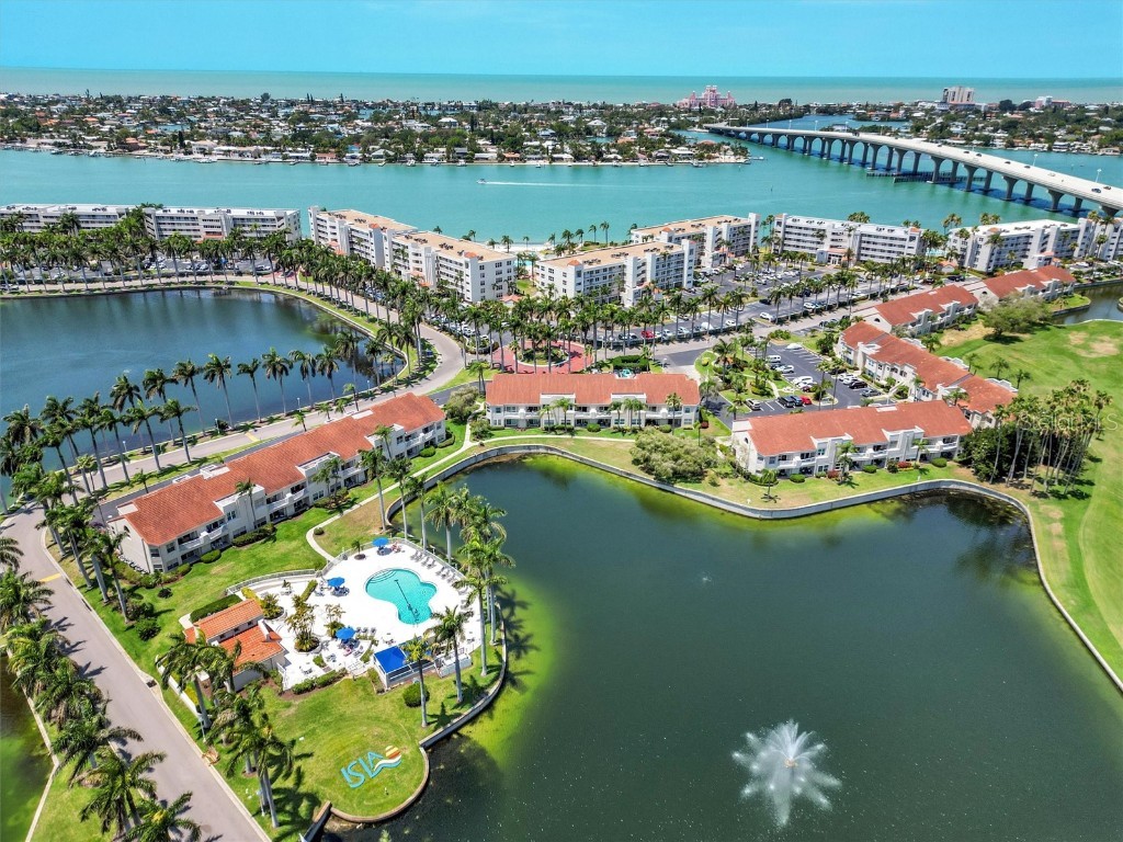 6080 Bahia Del Mar Circle #111 Saint Petersburg FL 33715 U8198415 image1