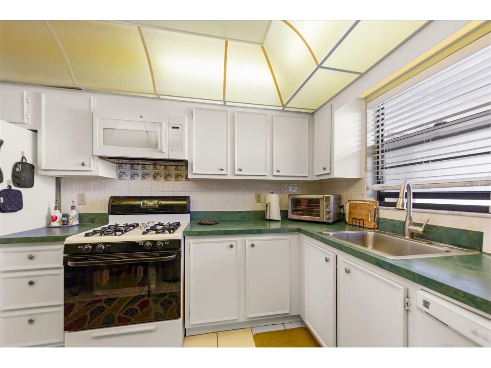 6080 N 80th Street N #412 Saint Petersburg FL 33709 TB8477192 image11