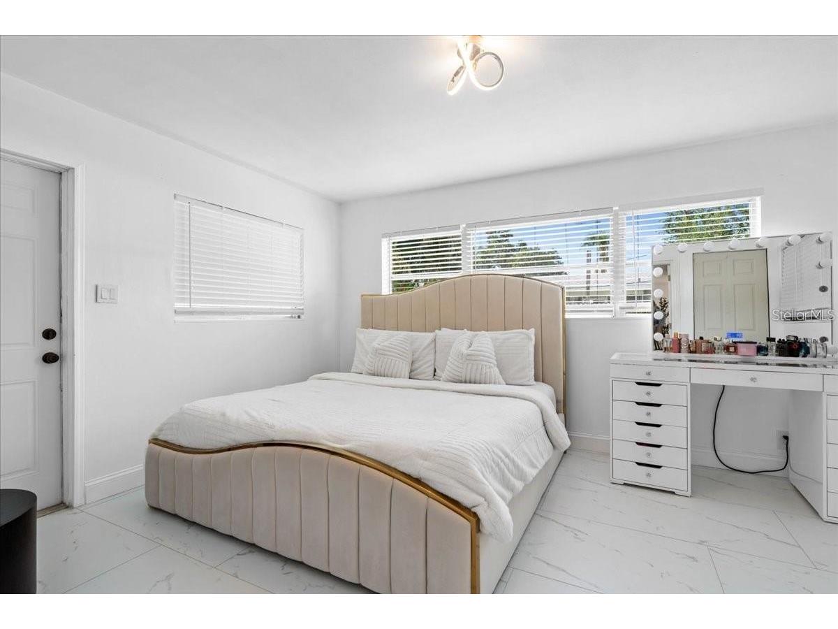 6083 50th Avenue N Kenneth City FL 33709 TB8482660 image17