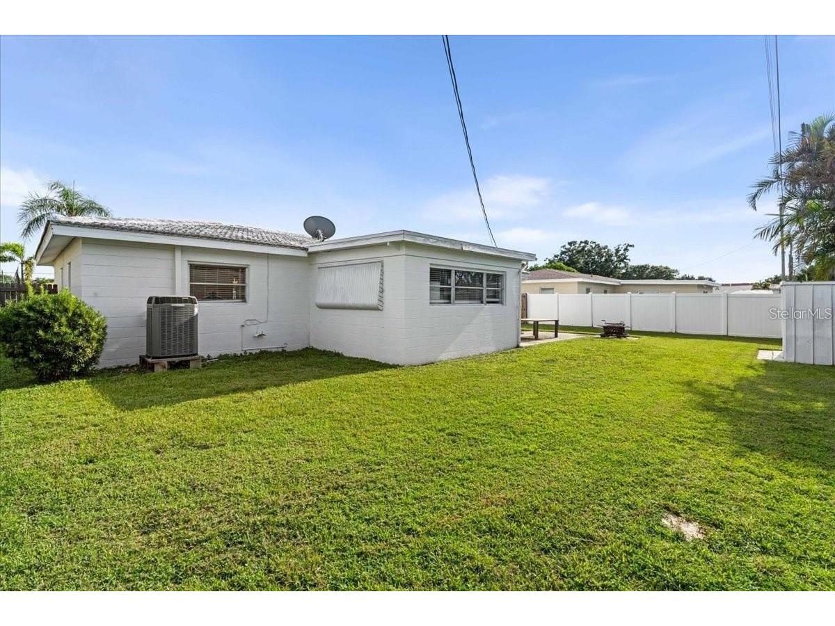 6083 50th Avenue N Kenneth City FL 33709 TB8482660 image28
