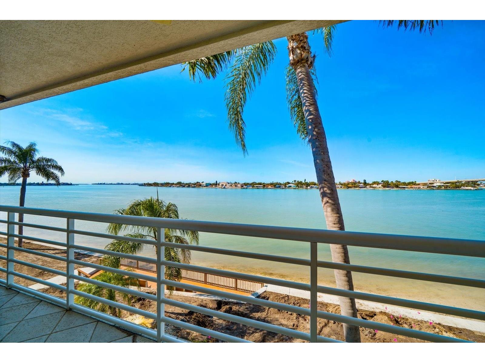 6083 Bahia Del Mar Circle #358 Saint Petersburg FL 33715 TB8472732 image1