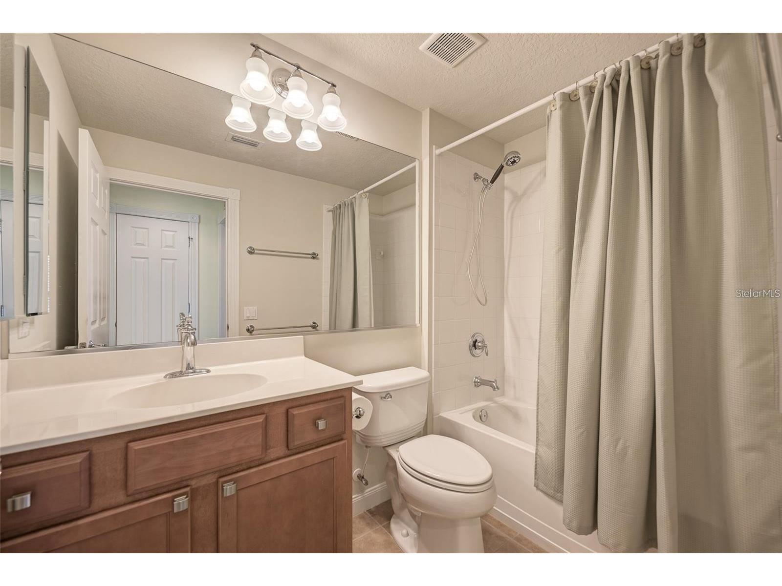 6083 Benevento Drive Sarasota FL 34238 A4699014 image16