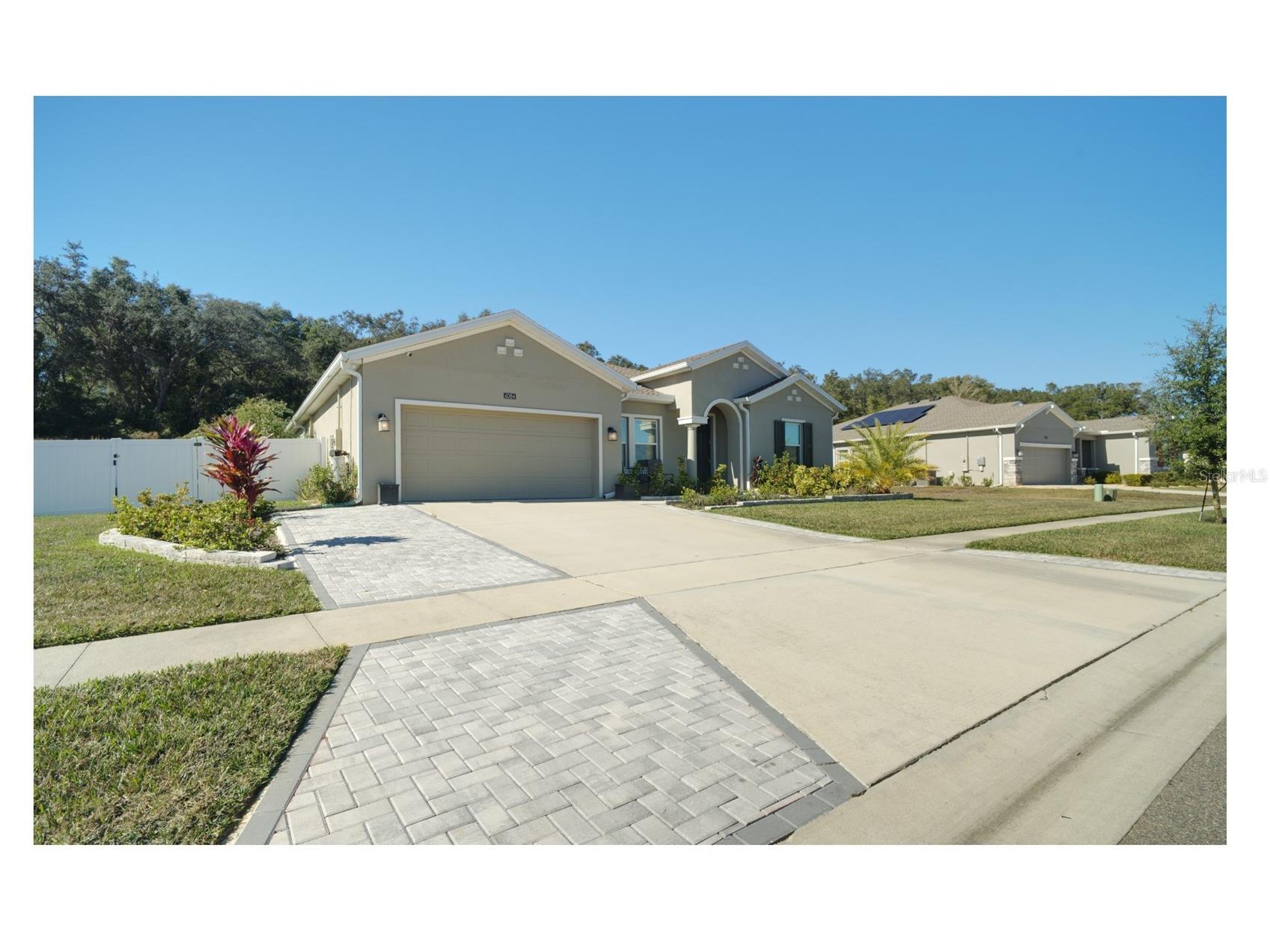 6084 Claystone Way Mount Dora FL 32757 O6412477 image1