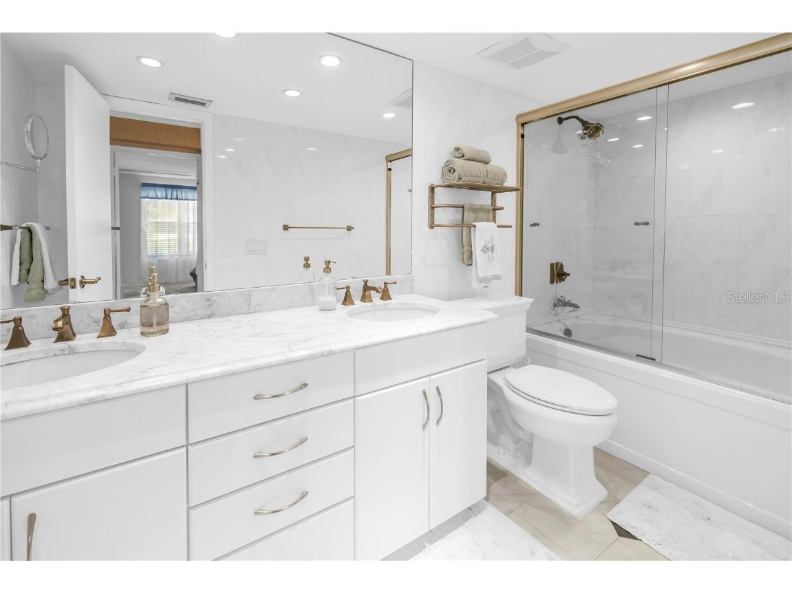 6085 Bahia Del Mar Boulevard #105 Saint Petersburg FL 33715 TB8434202 image21