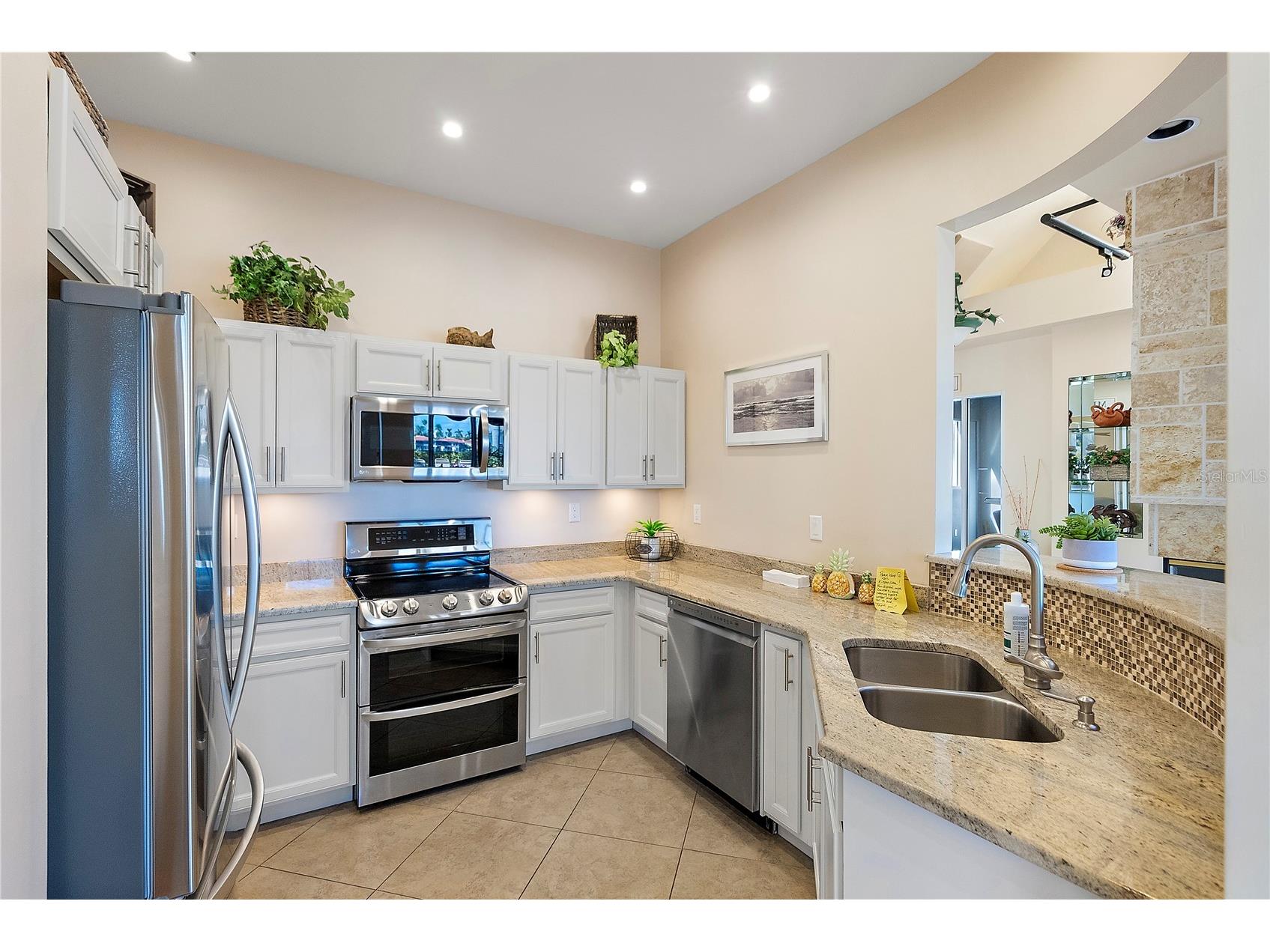 6085 Bahia Del Mar Circle #272 Saint Petersburg FL 33715 - BOCA CIEGA BAY TB8507299 image37