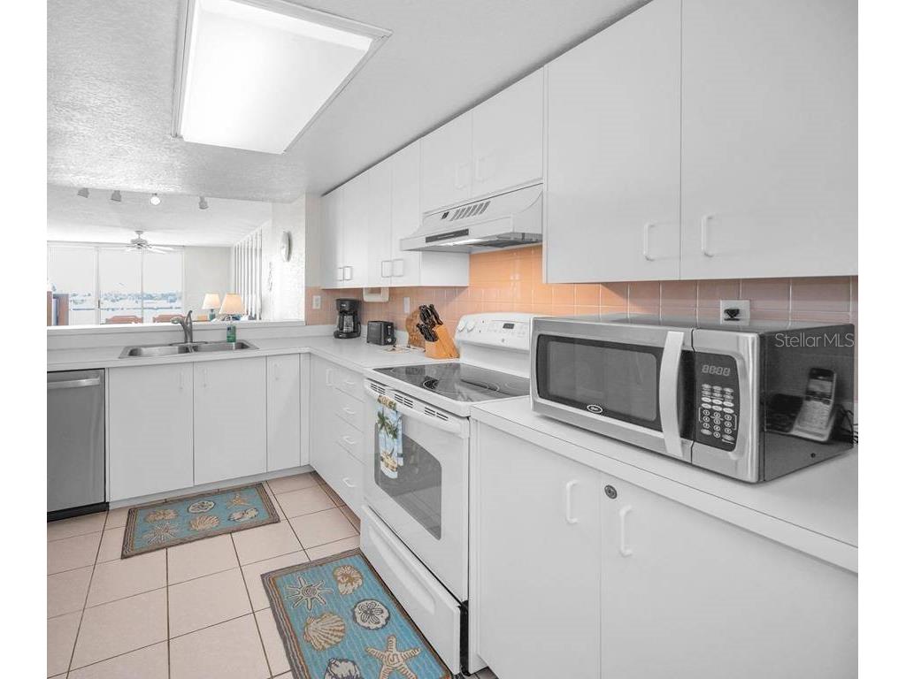 6085 Bahia Del Mar Circle #467 Saint Petersburg FL 33715 TB8474427 image6