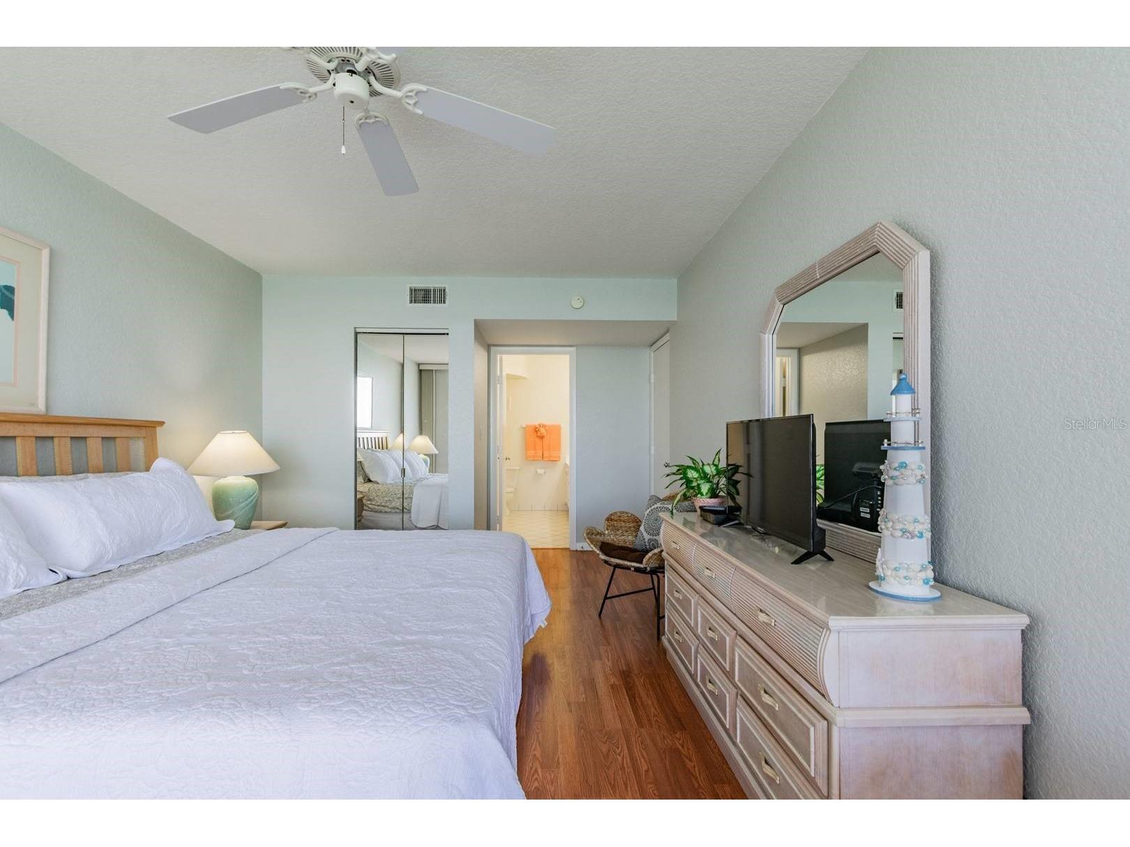 6085 Bahia Del Mar Circle #468 Saint Petersburg FL 33715 TB8474443 image18