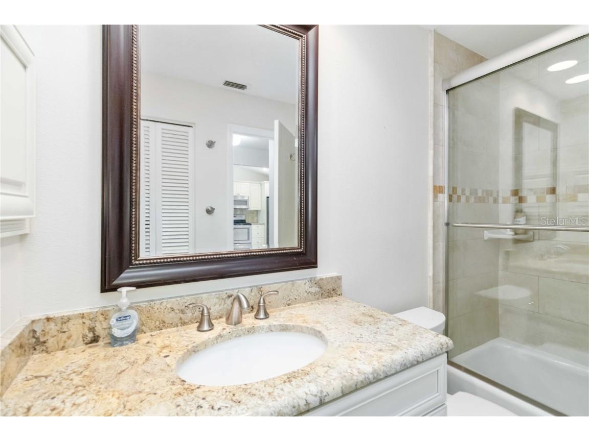 6085 Clubside Drive Sarasota FL 34243 A4666788 image18