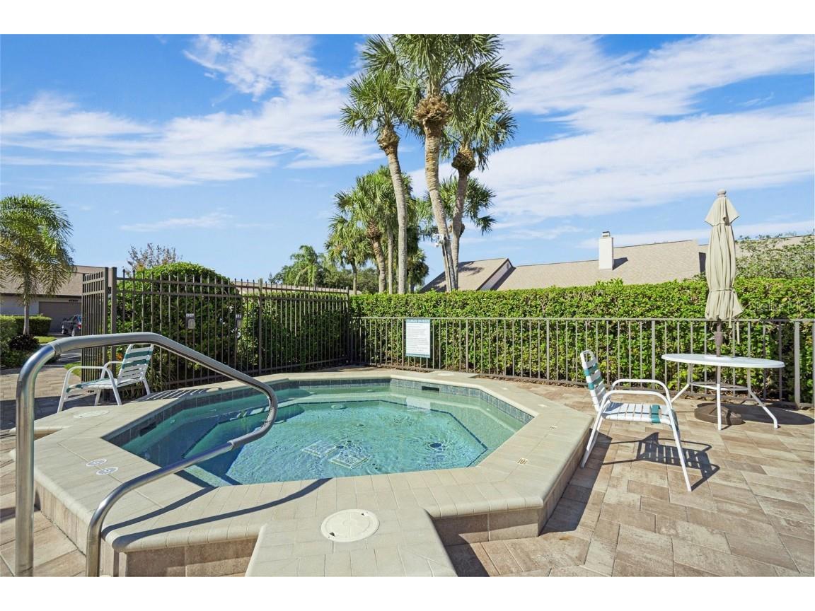 6085 Clubside Drive Sarasota FL 34243 A4666788 image48