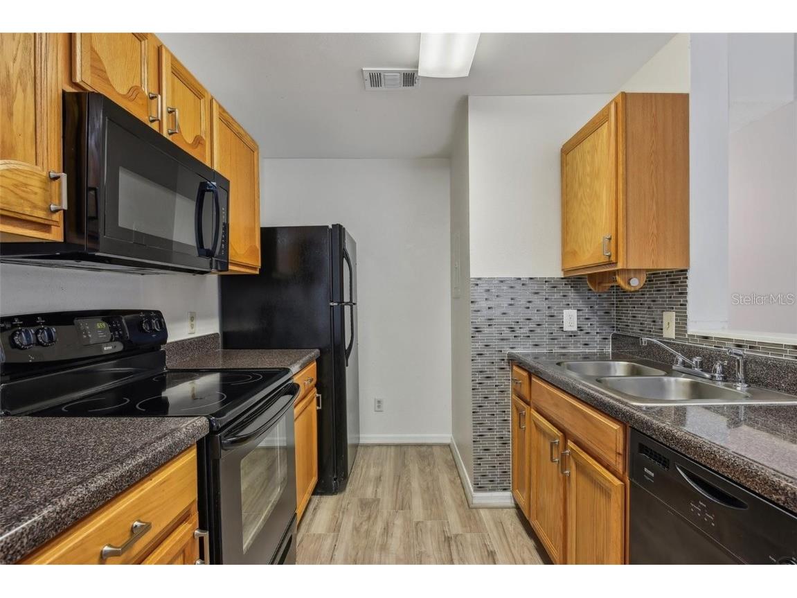 6088 Westgate Drive #201 Orlando FL 32835 O6310080 image6