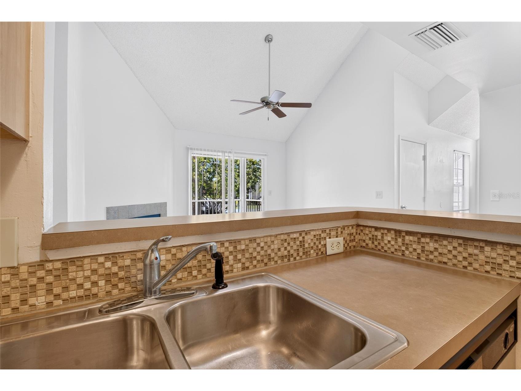6088 Westgate Drive #203 Orlando FL 32835 O6424326 image24