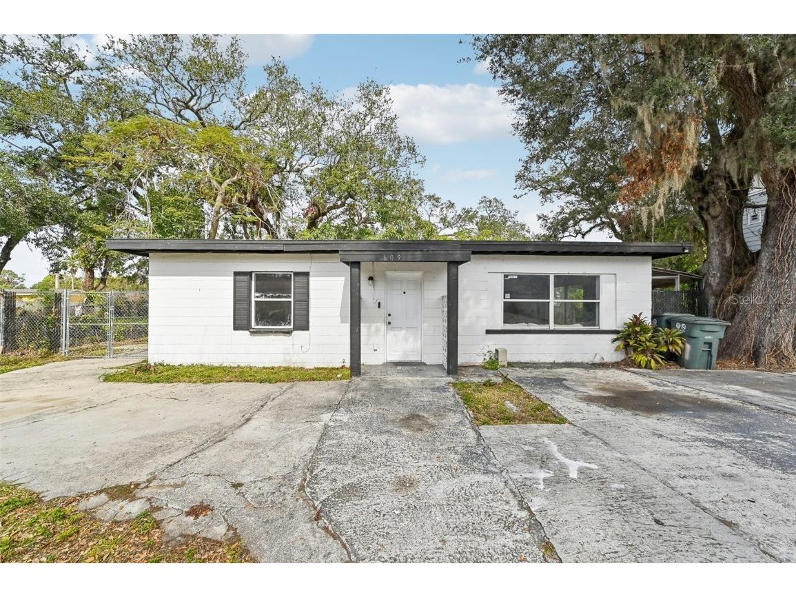 609 10th Avenue E Bradenton FL 34208 A4638225 image1