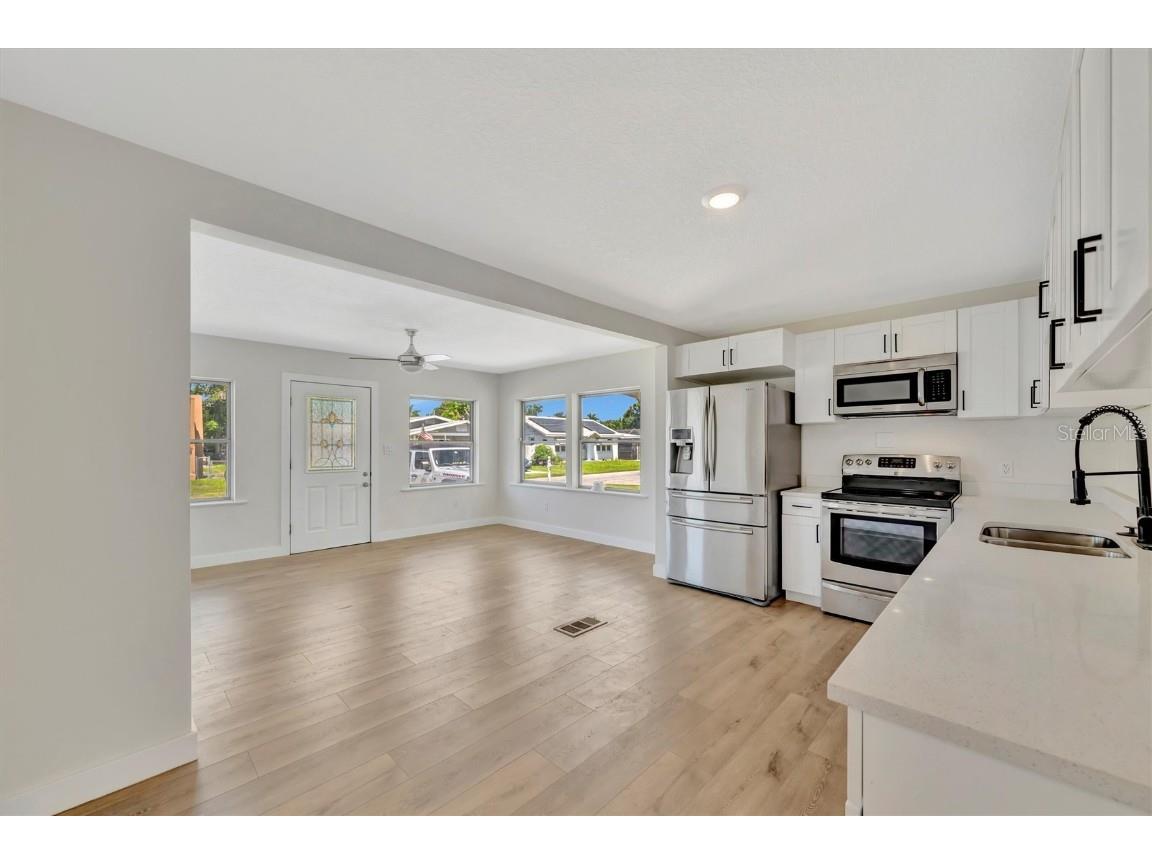 609 25th Avenue W Bradenton FL 34205 A4666383 image17