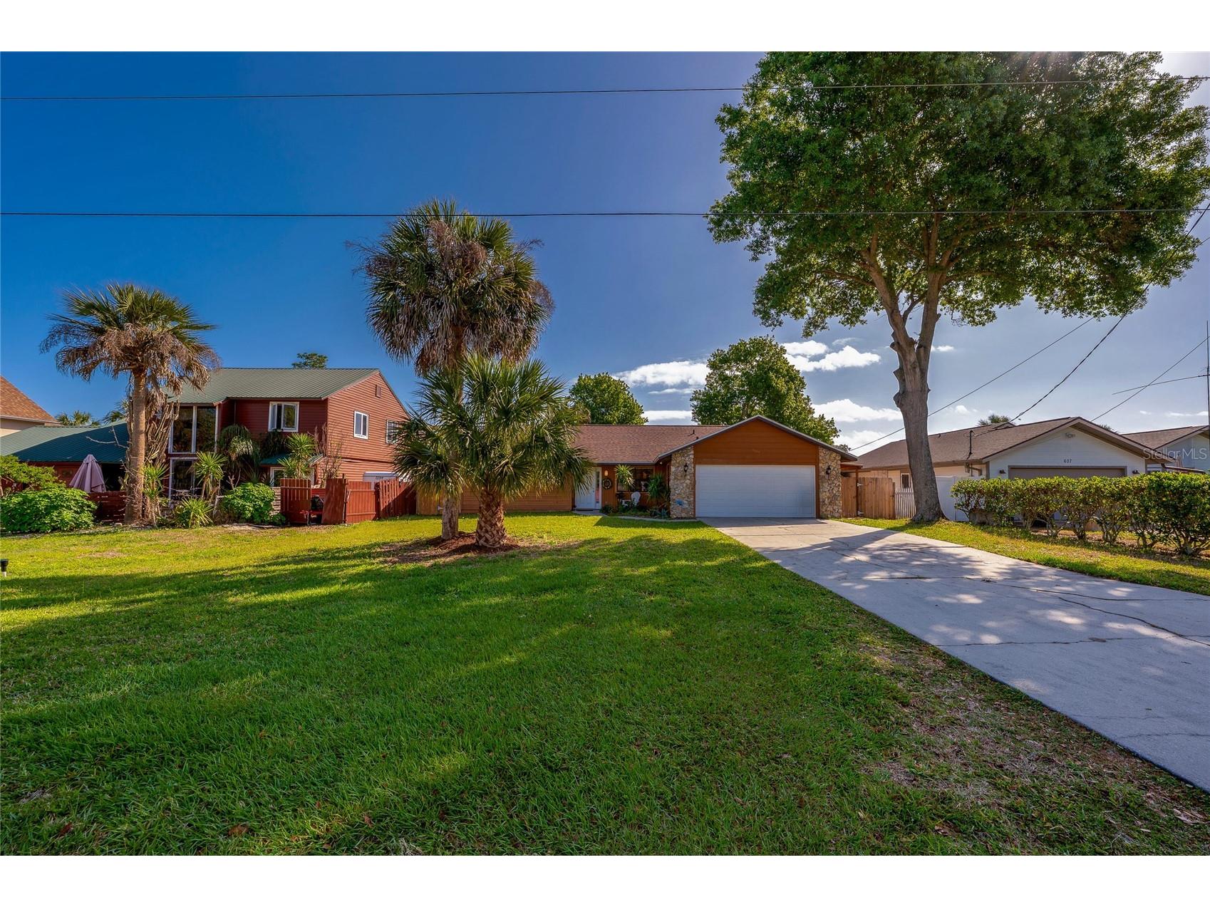 609 Andrews Street Ormond Beach FL 32174 V4947856 image1