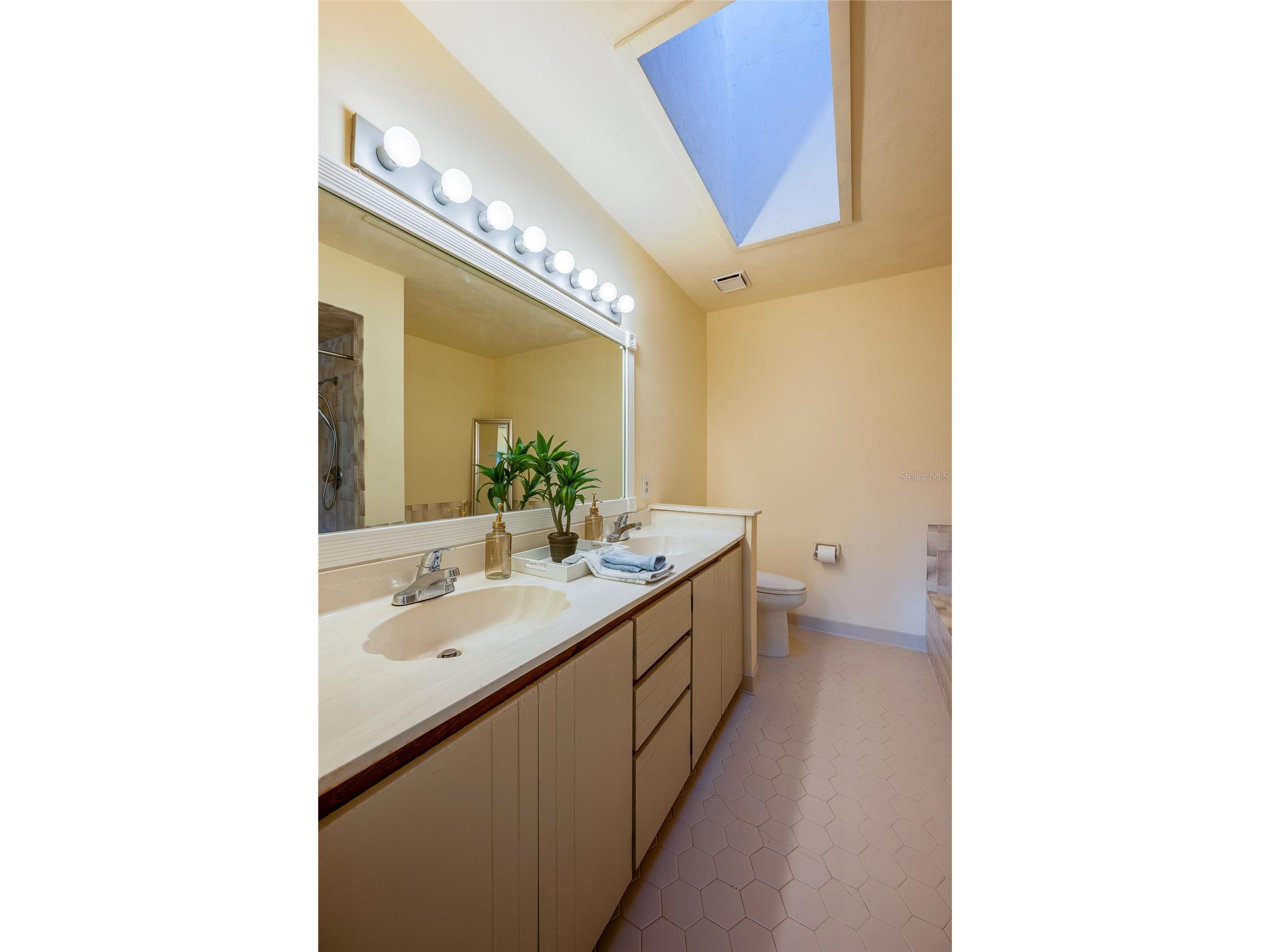 609 Andrews Street Ormond Beach FL 32174 V4947856 image34