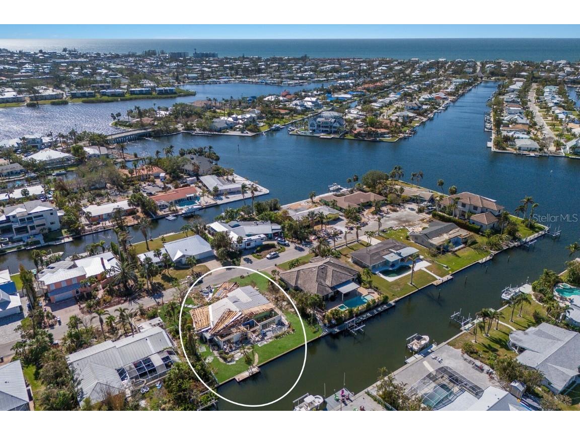 609 Baronet Lane Holmes Beach FL 34217 A4629609 image1