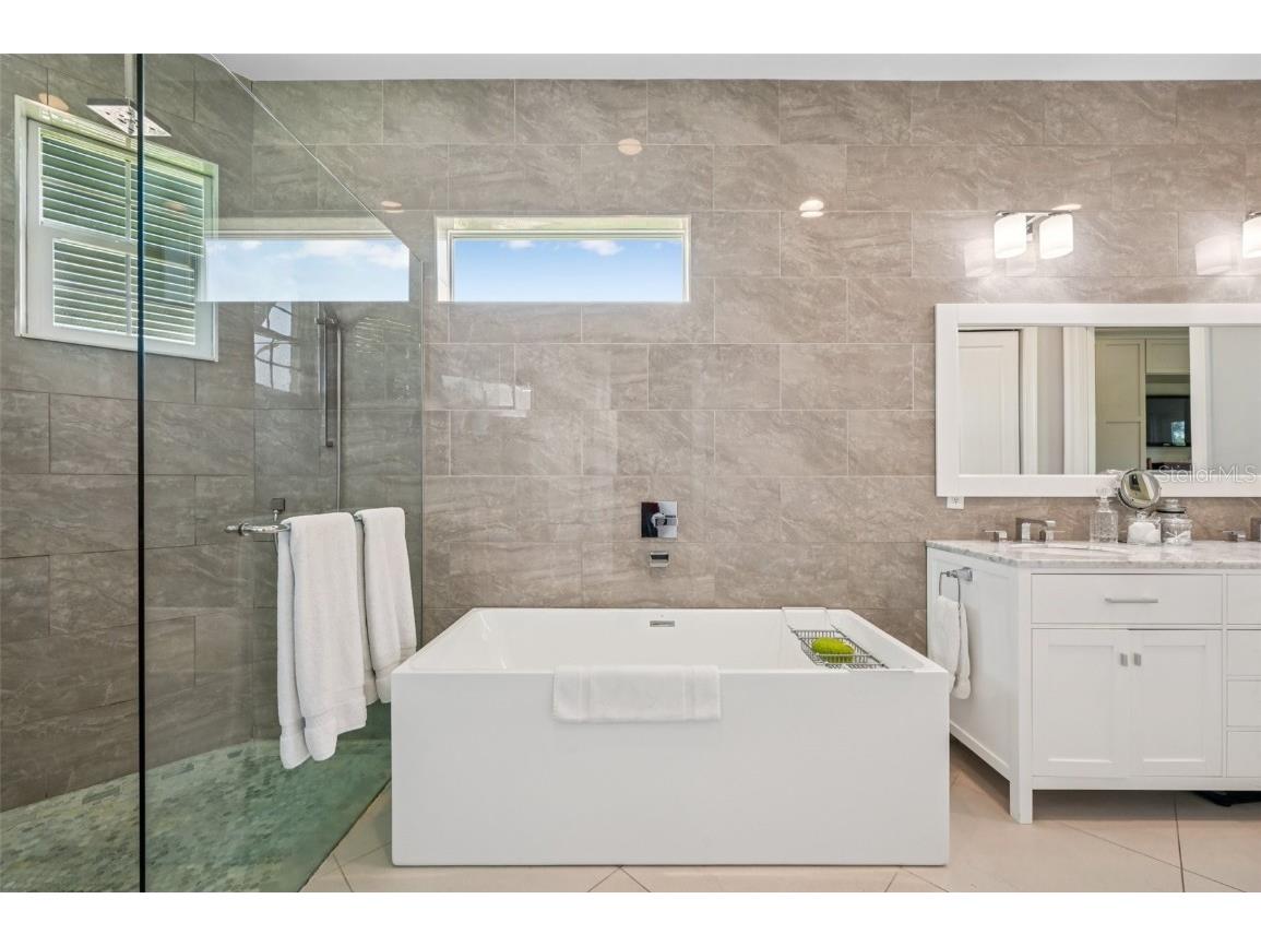 609 Colonial Bay Drive Nokomis FL 34275 - CURRY CREEK A4672712 image29