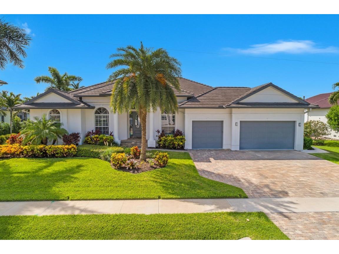 609 Crescent Street Marco Island FL 34145 A4658963 image1