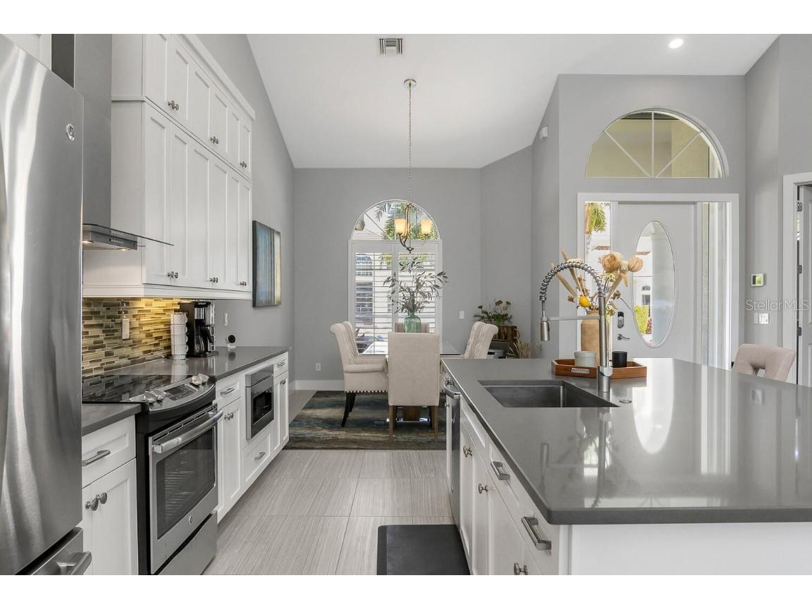 609 Crescent Street Marco Island FL 34145 A4658963 image19