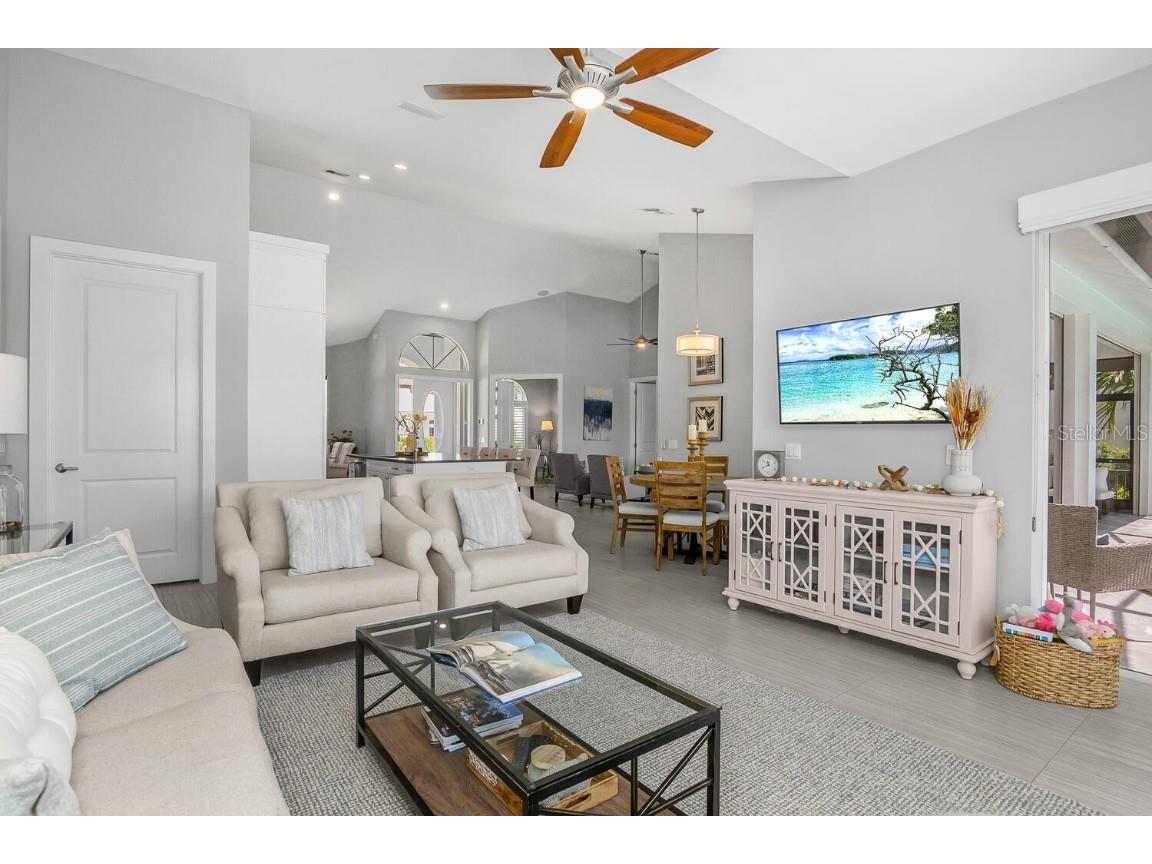 609 Crescent Street Marco Island FL 34145 A4658963 image23