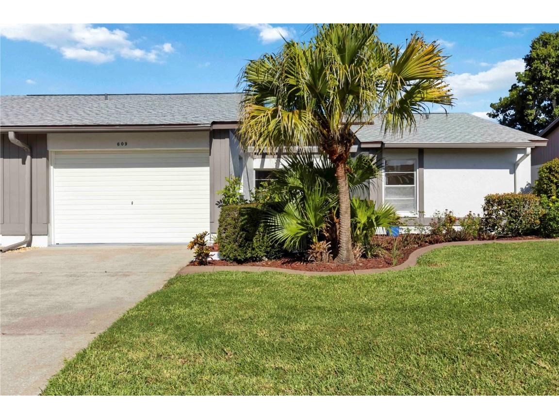609 Deerwood Avenue Englewood FL 34223 D6142831 image1