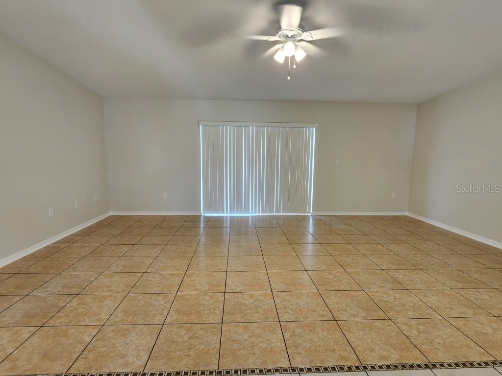 609 Estrada Lane Kissimmee FL 34758 R4907096 image7