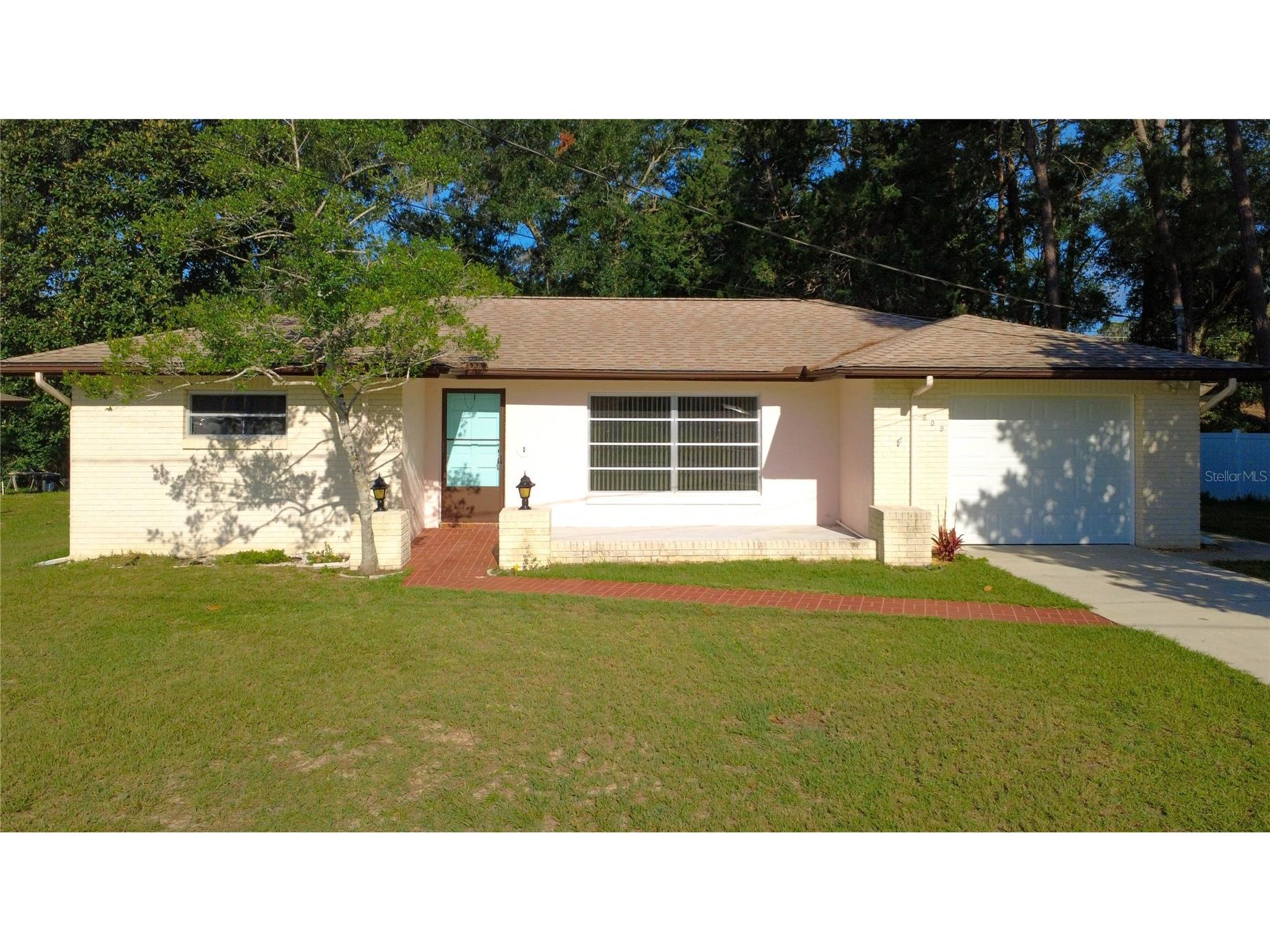 609 Goodyear Avenue Inverness FL 34452 W7887367 image3