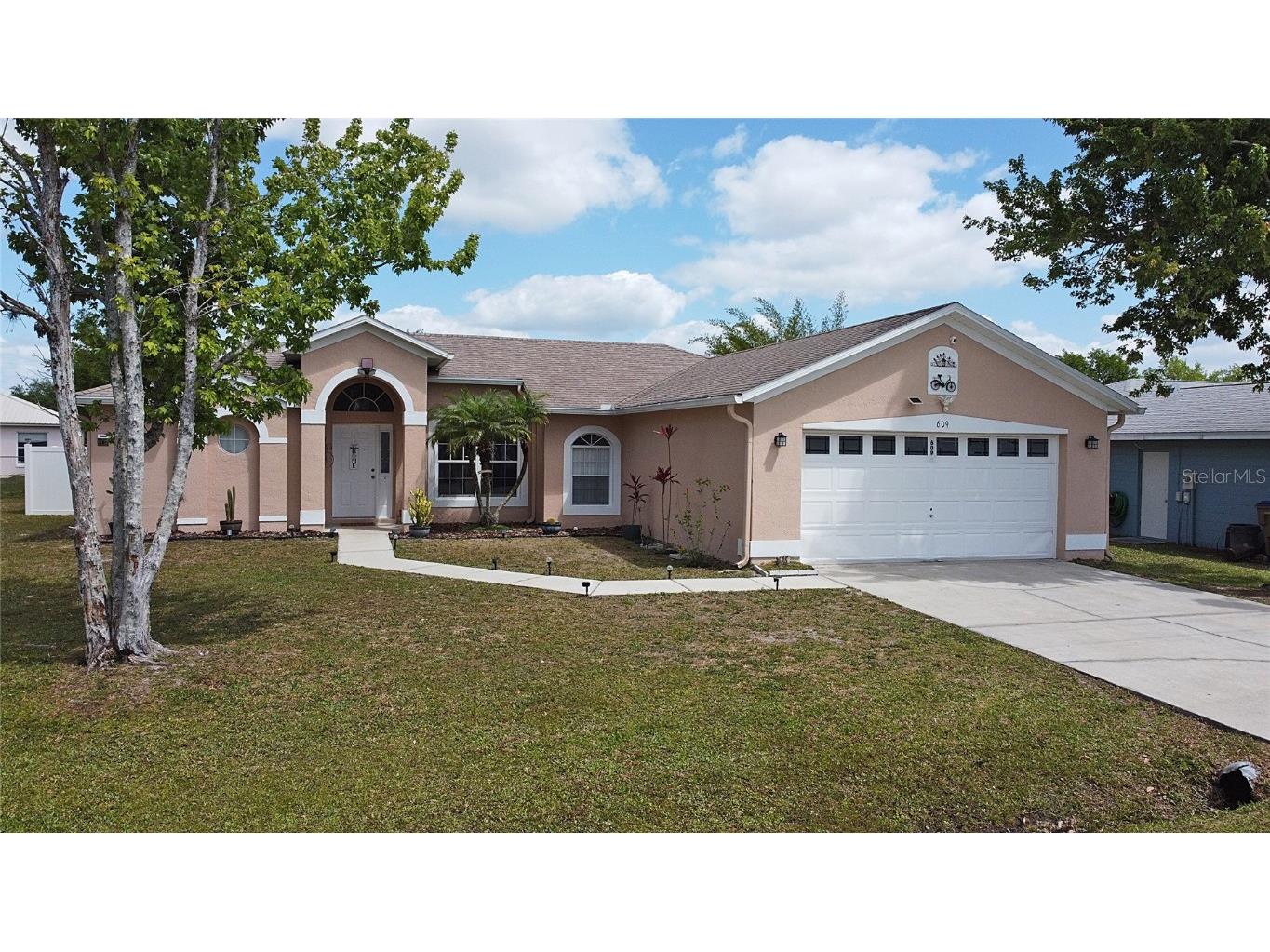 609 Heraldo Court Kissimmee FL 34758 S5082721 image1