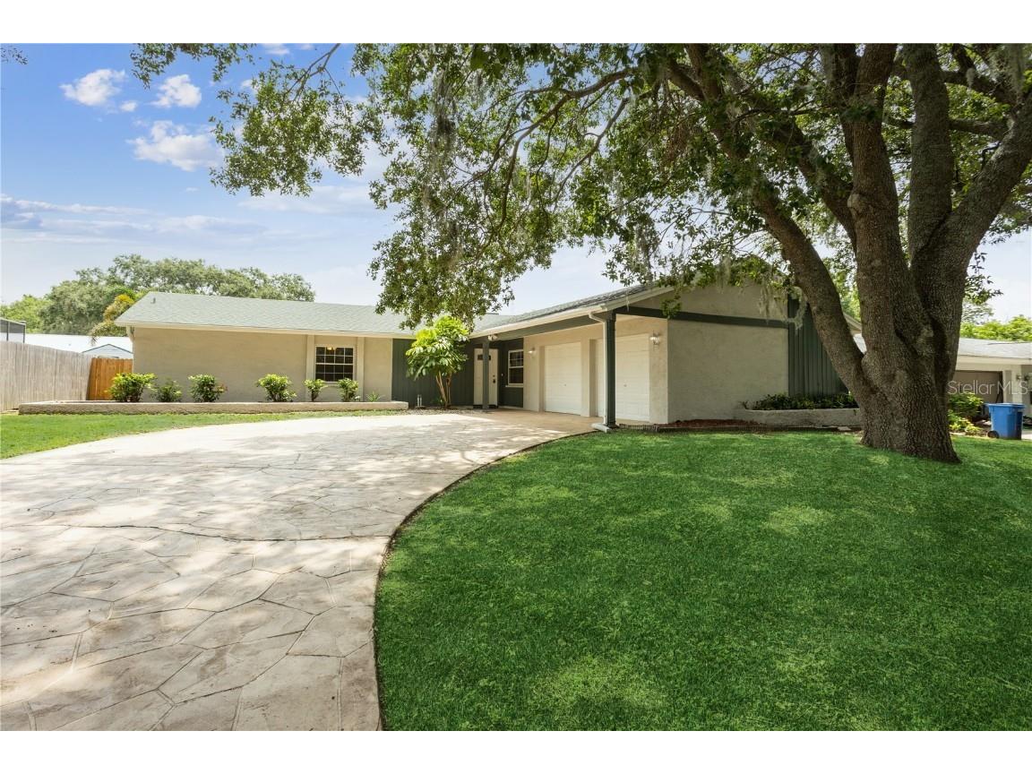 609 Hillpoint Way Brandon FL 33510 T3457654 image1