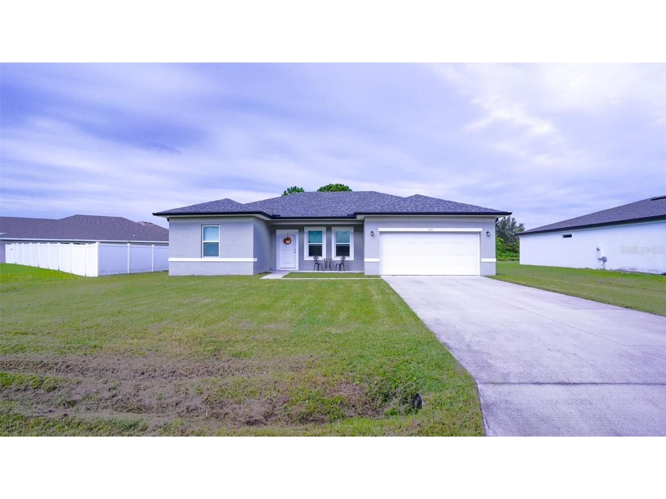 609 Hudson Valley Drive Kissimmee FL 34759 S5104378 image1