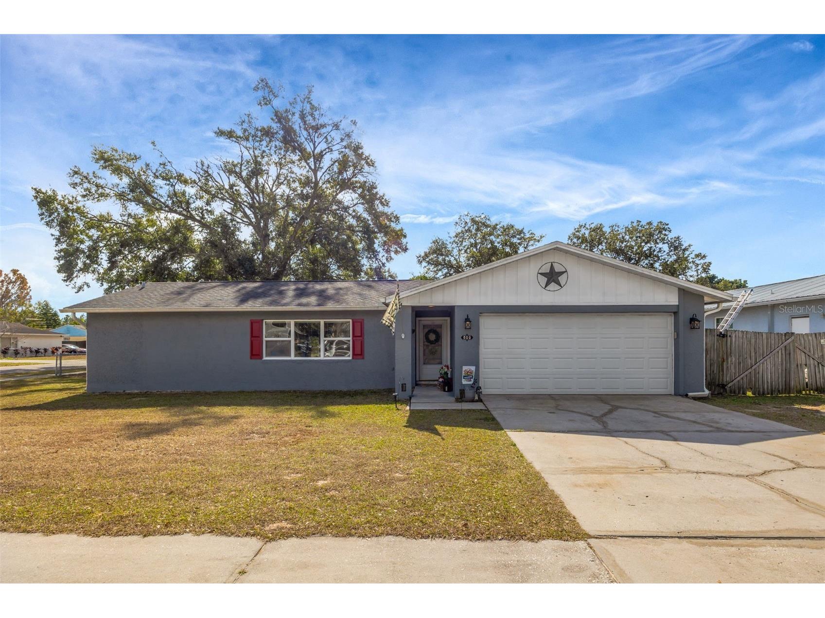 609 King Henry Court Seffner FL 33584 W7882030 image1