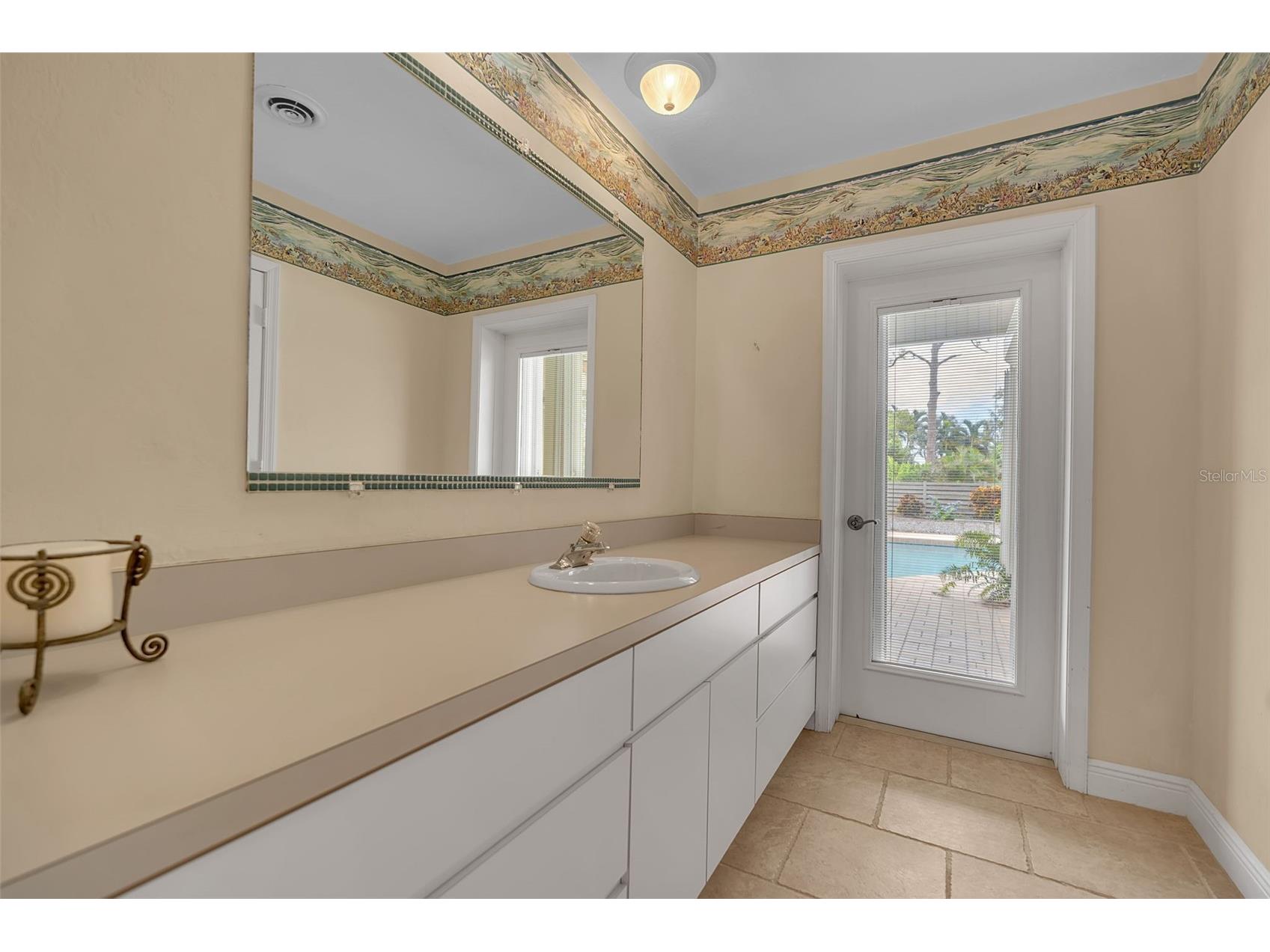 609 Laguna Drive Venice FL 34285 A4694398 image40