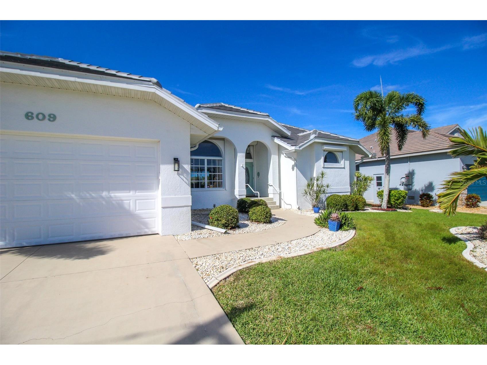 609 Macedonia Drive Punta Gorda FL 33950 A4690143 image2