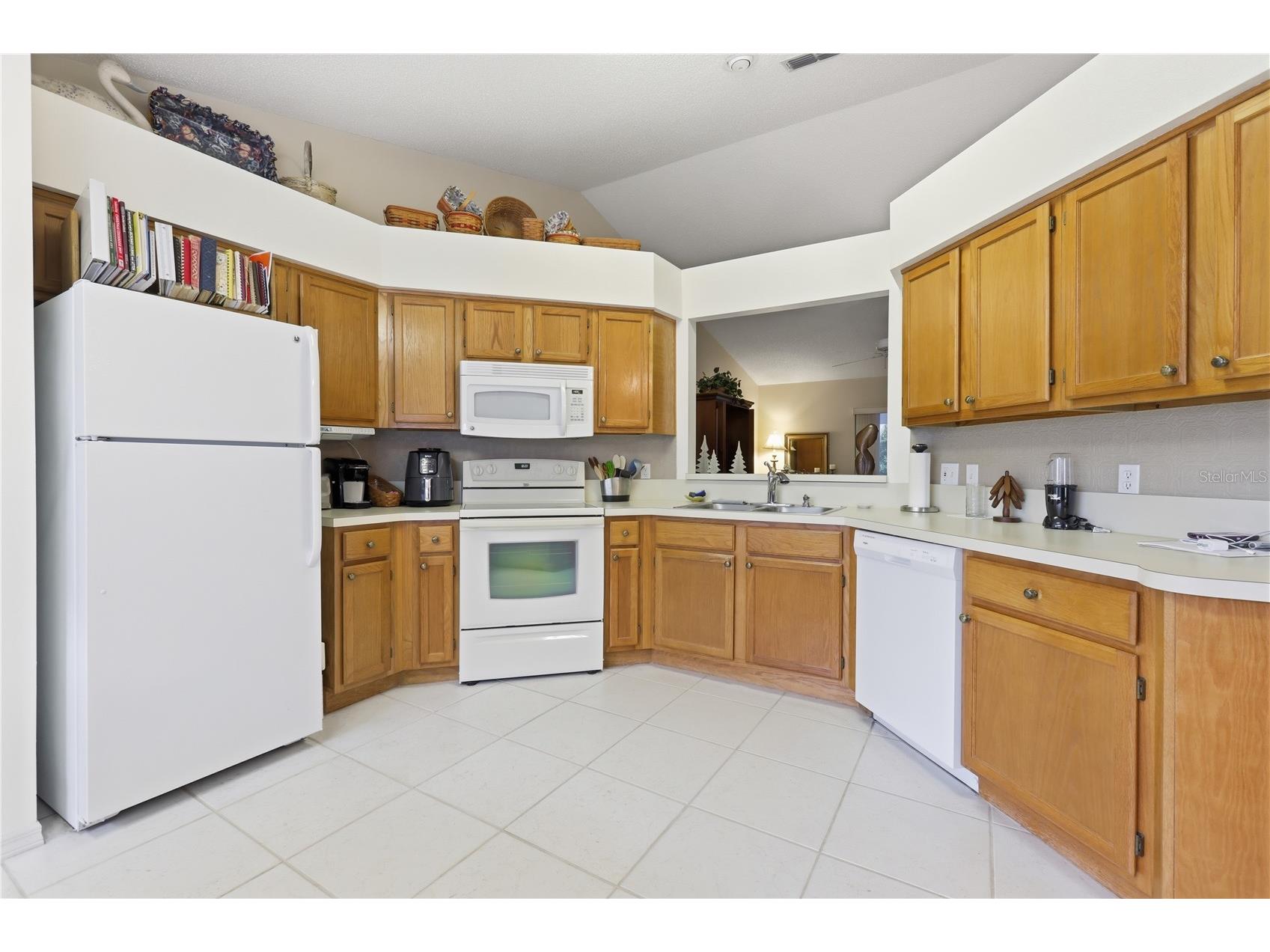 609 N 4th Avenue Deltona FL 32725 V4948636 image9