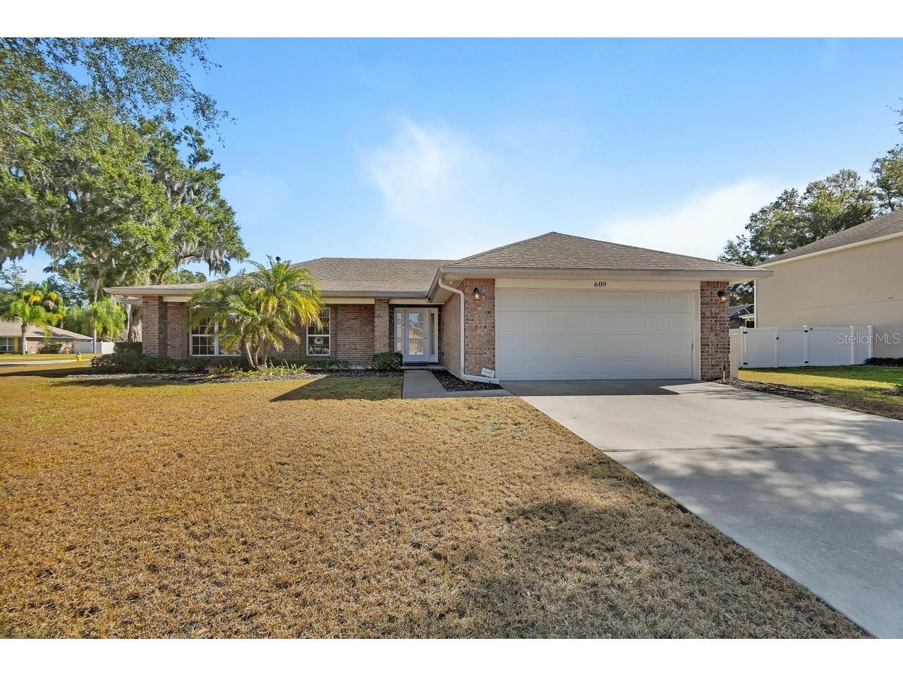 609 River Fern Lane Deland FL 32720 V4946923 image1