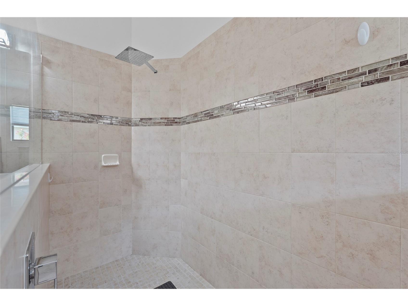 609 Rosemary Circle Bradenton FL 34212 A4676170 image36