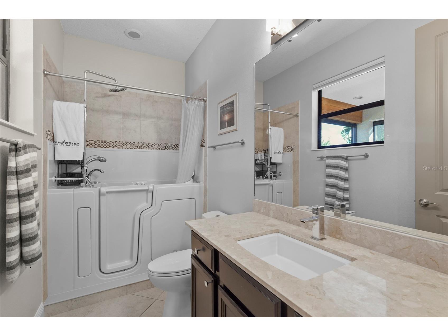 609 Rosemary Circle Bradenton FL 34212 A4676170 image42