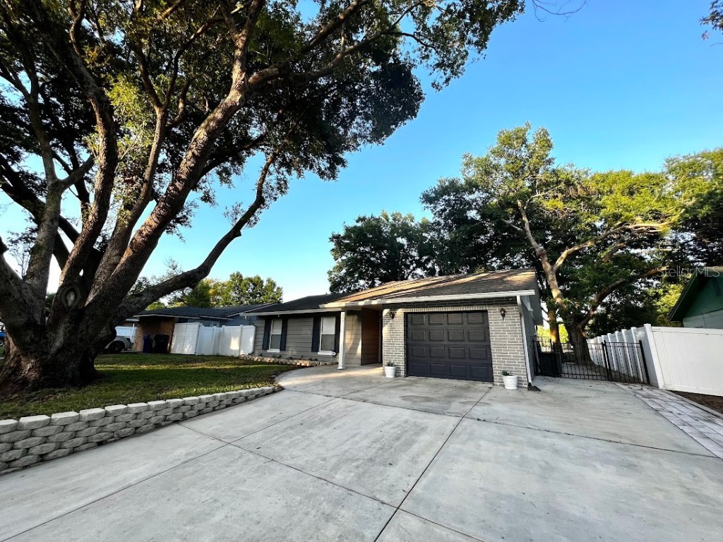 609 Spring Lake Circle Ocoee FL 34761 O6106546 image1