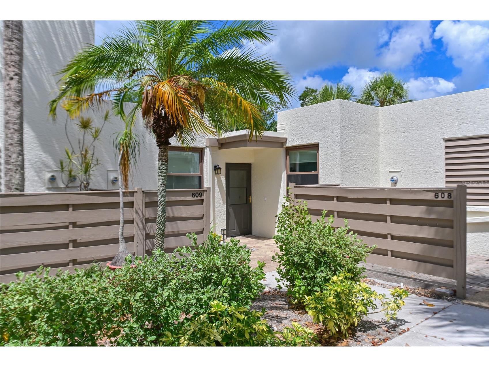 609 Woodlawn Drive Bradenton FL 34210 A4694156 image2