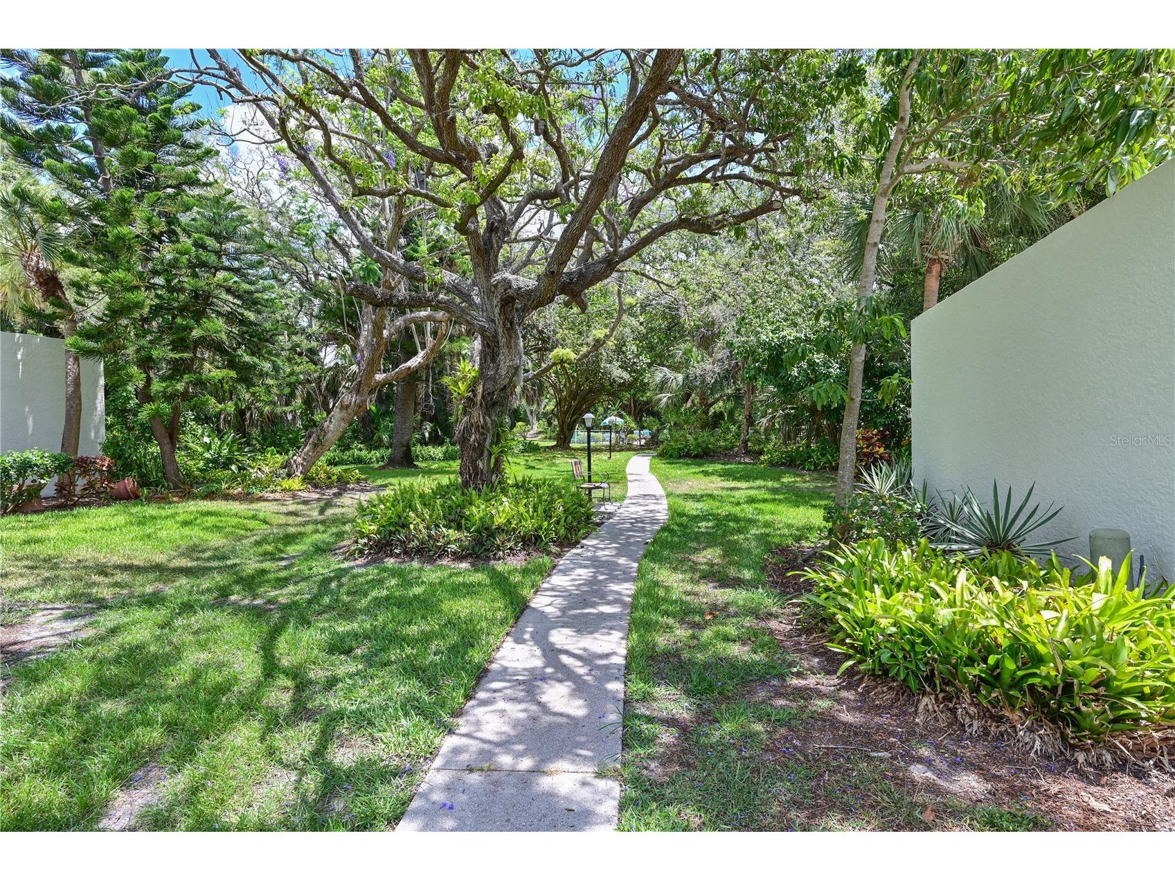 609 Woodlawn Drive Bradenton FL 34210 A4694156 image36