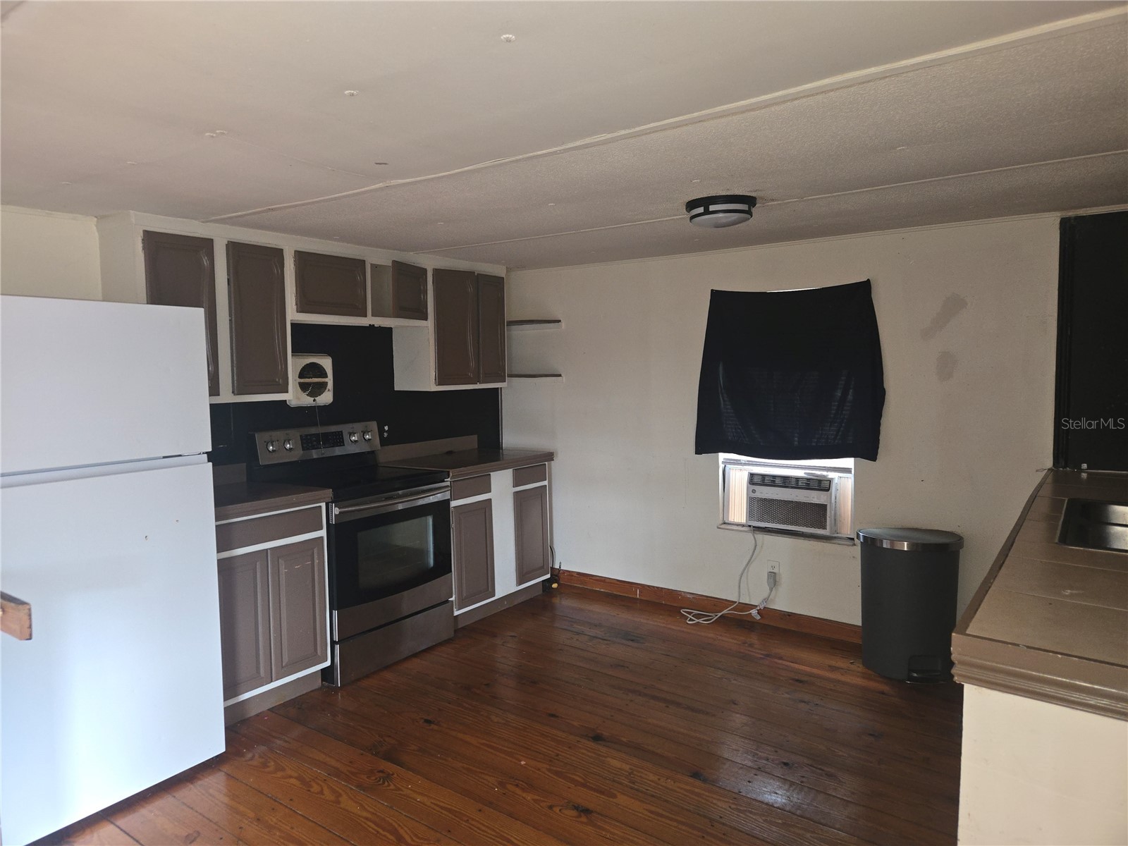 6090 NE 87 Terrace Bronson FL 32621 OM726377 image2