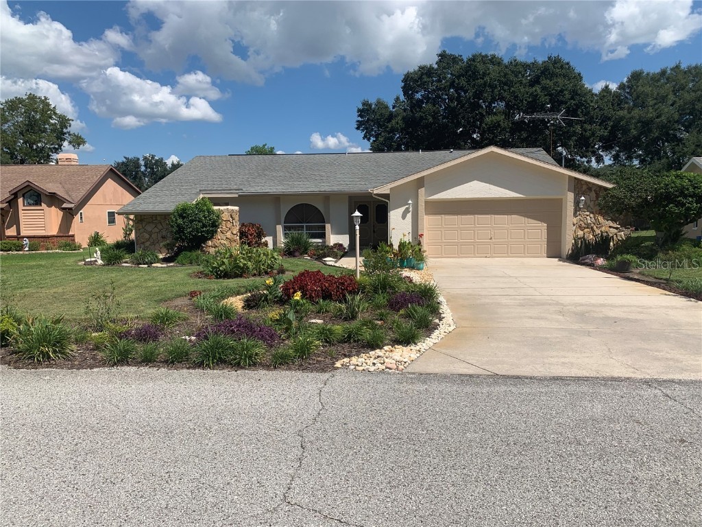 6092 Sunday Road Spring Hill FL 34608 W7849275 image1