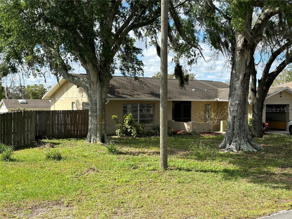 6094 Waycross Drive Spring Hill FL 34606 W7863191 image1