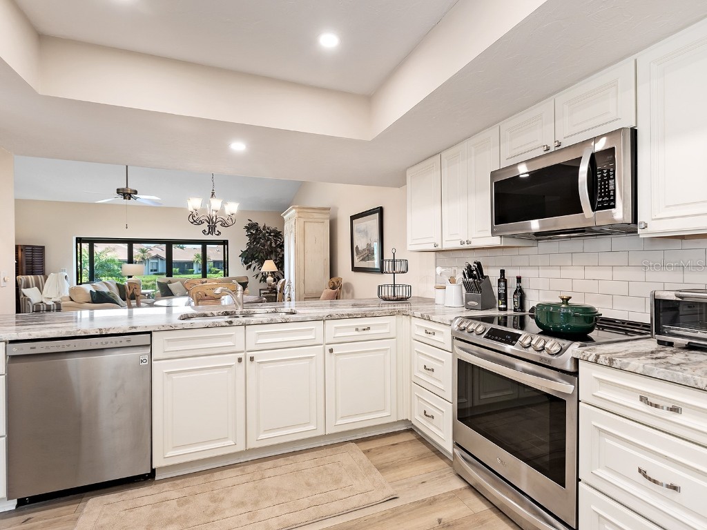 6094 Wilshire Boulevard #8 Sarasota FL 34238 A4672312 image5