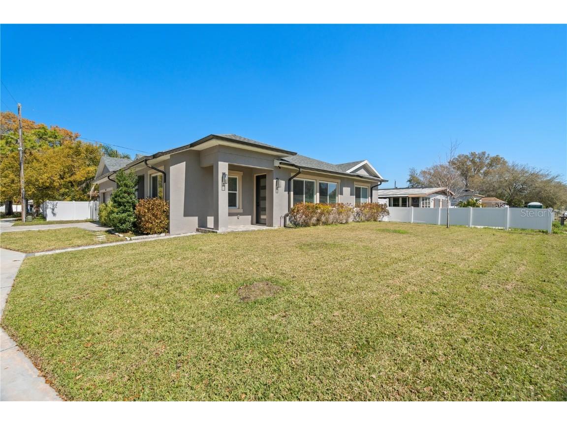 6097 82nd Avenue N Pinellas Park FL 33781 U8232517 image1