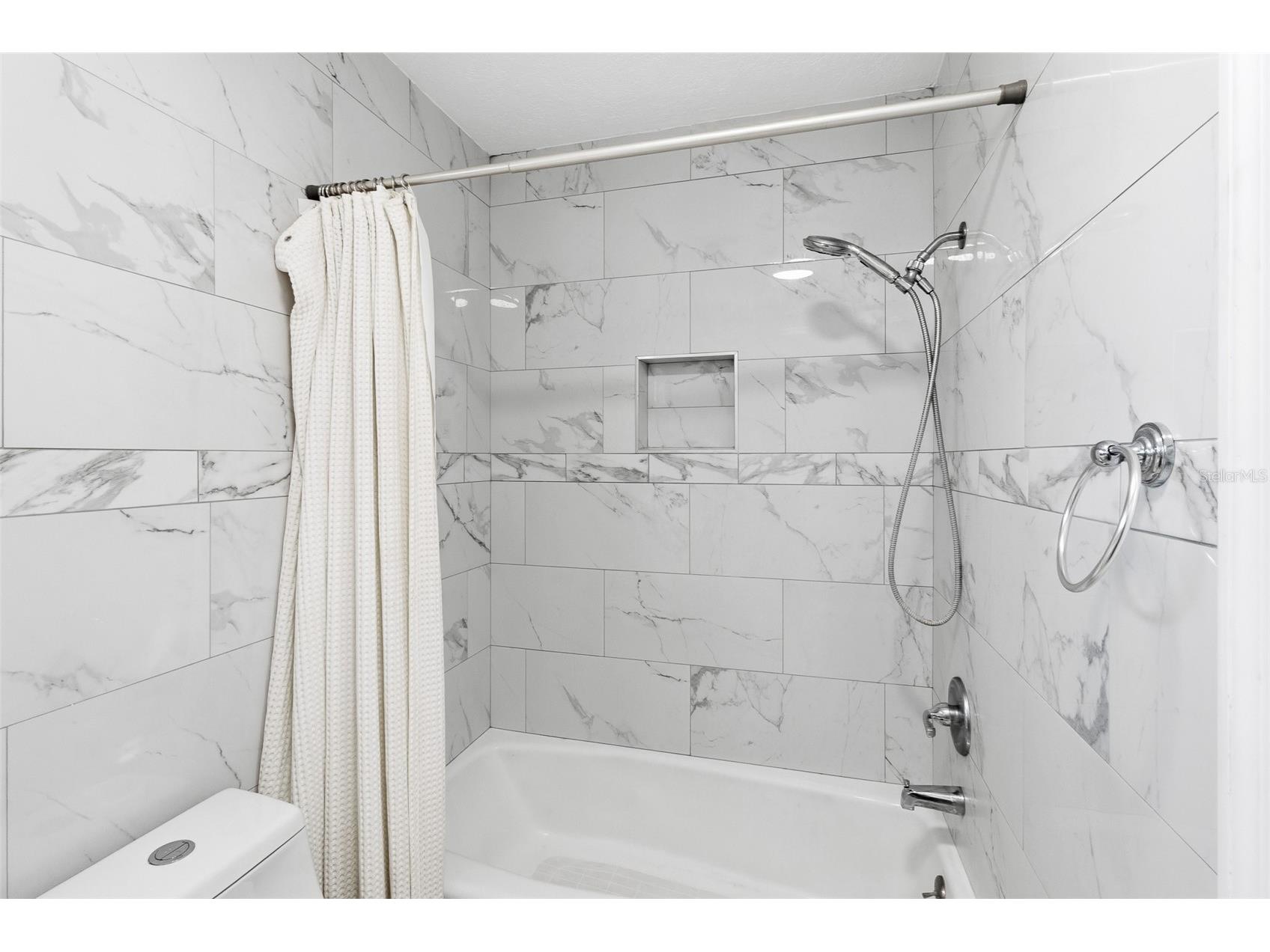 6098 22nd Avenue N Saint Petersburg FL 33710 TB8475072 image12